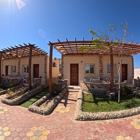 Dolphin Continental Hotel El Qoseir Exterior photo
